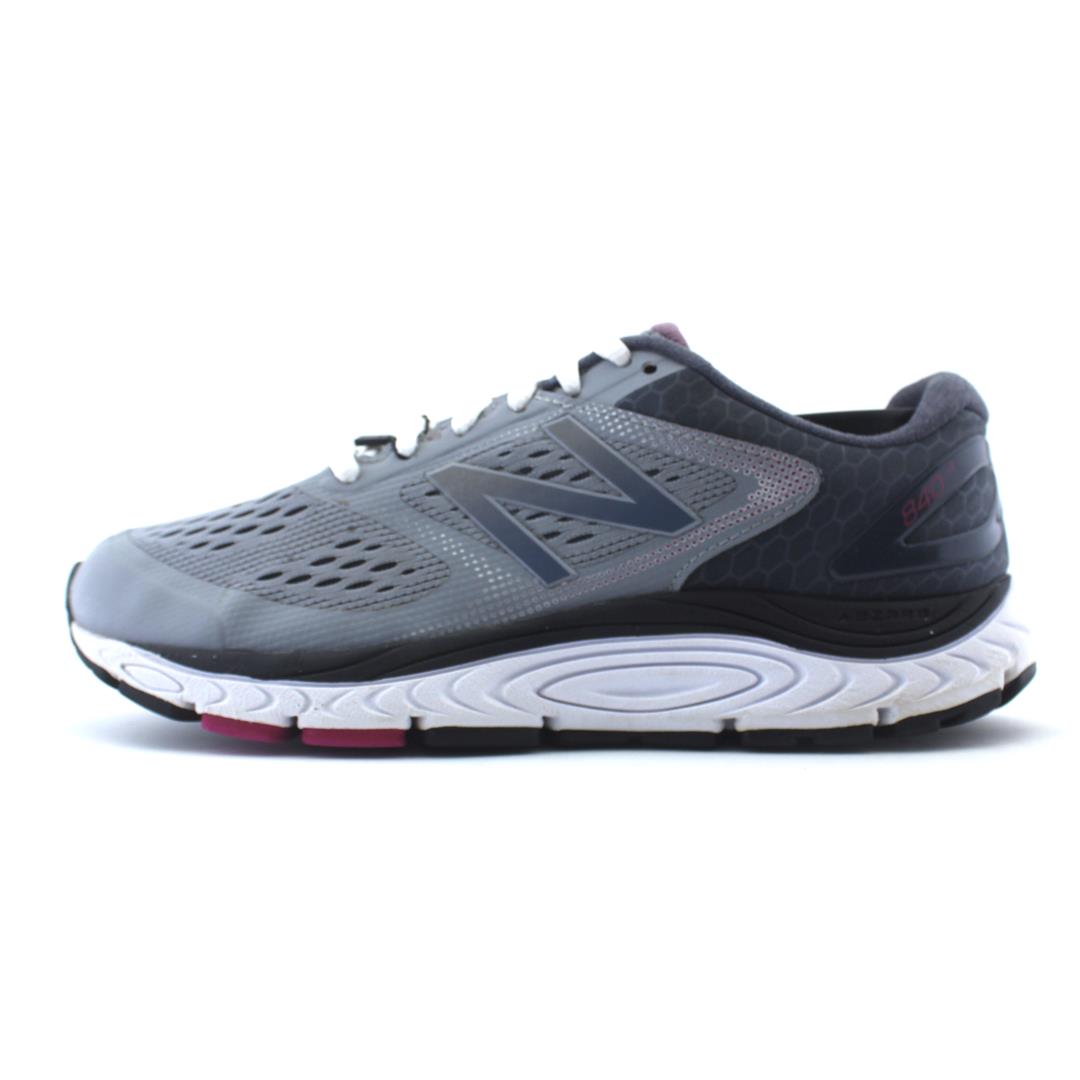 NEW BALANCE 840V4