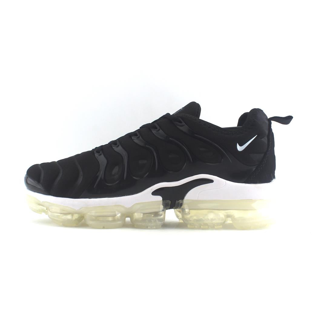 Buy NIKE Shoes Online In Pakistan