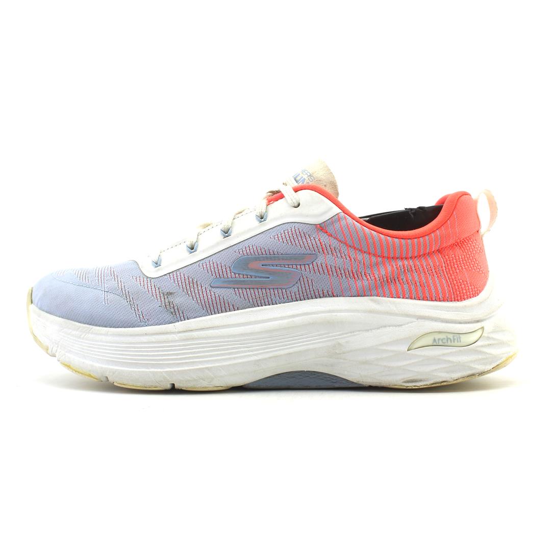 SKECHERS MAX CUSHIONING ARCH FIT - DELPHI
