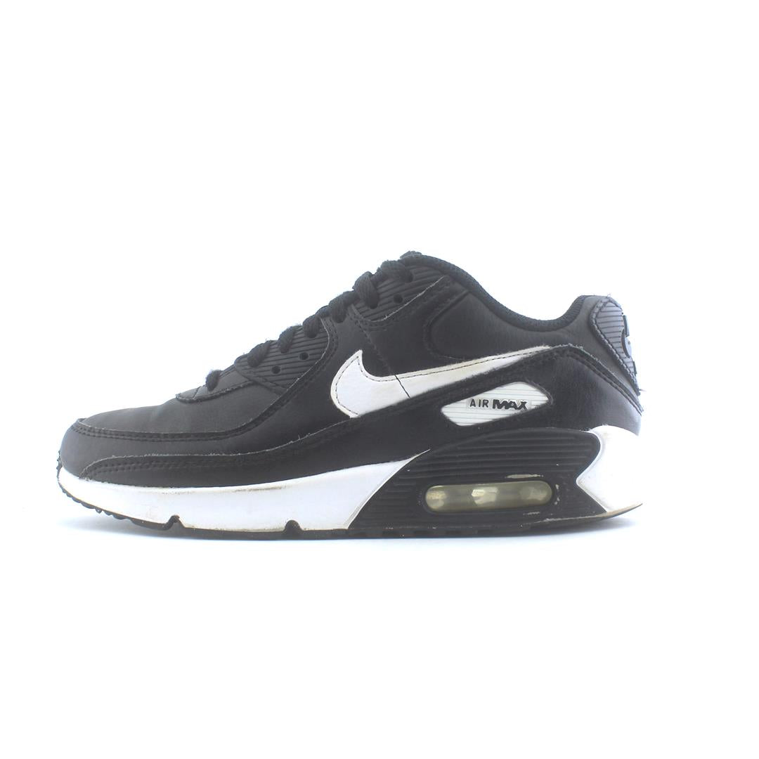 Buy NIKE Shoes Online In Pakistan