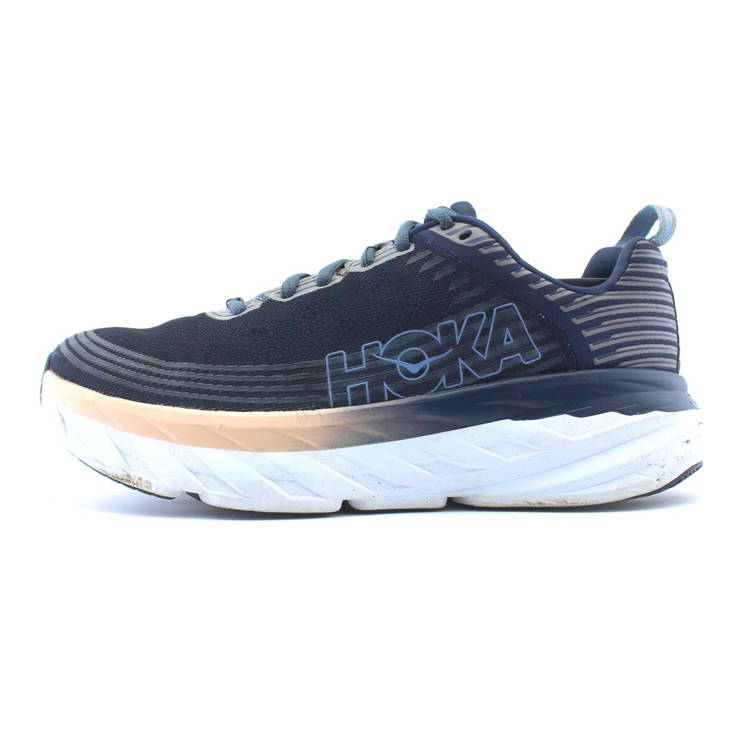 HOKA ONE ONE BONDI 6