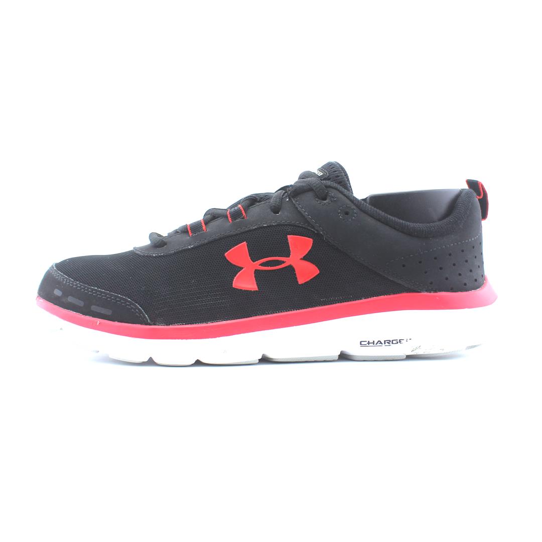 UNDER ARMOUR CHARGED ASSERT 8