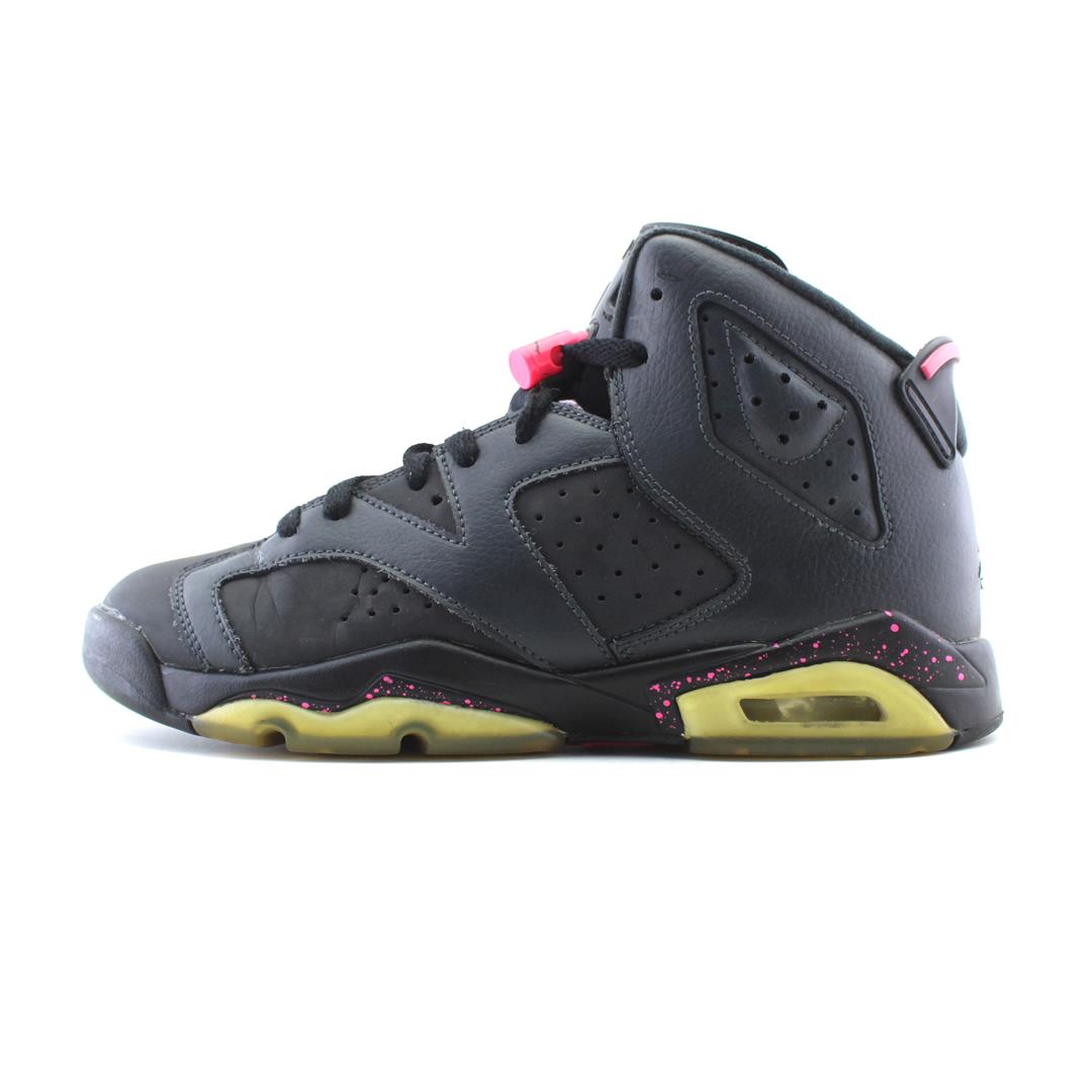 JORDAN 6 RETRO