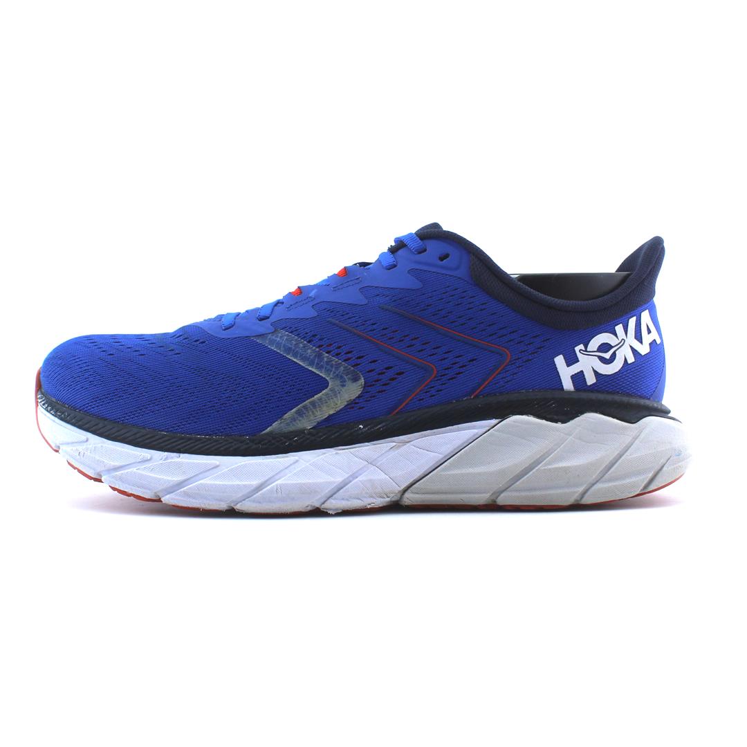 HOKA ONE ONE ARAHI 5