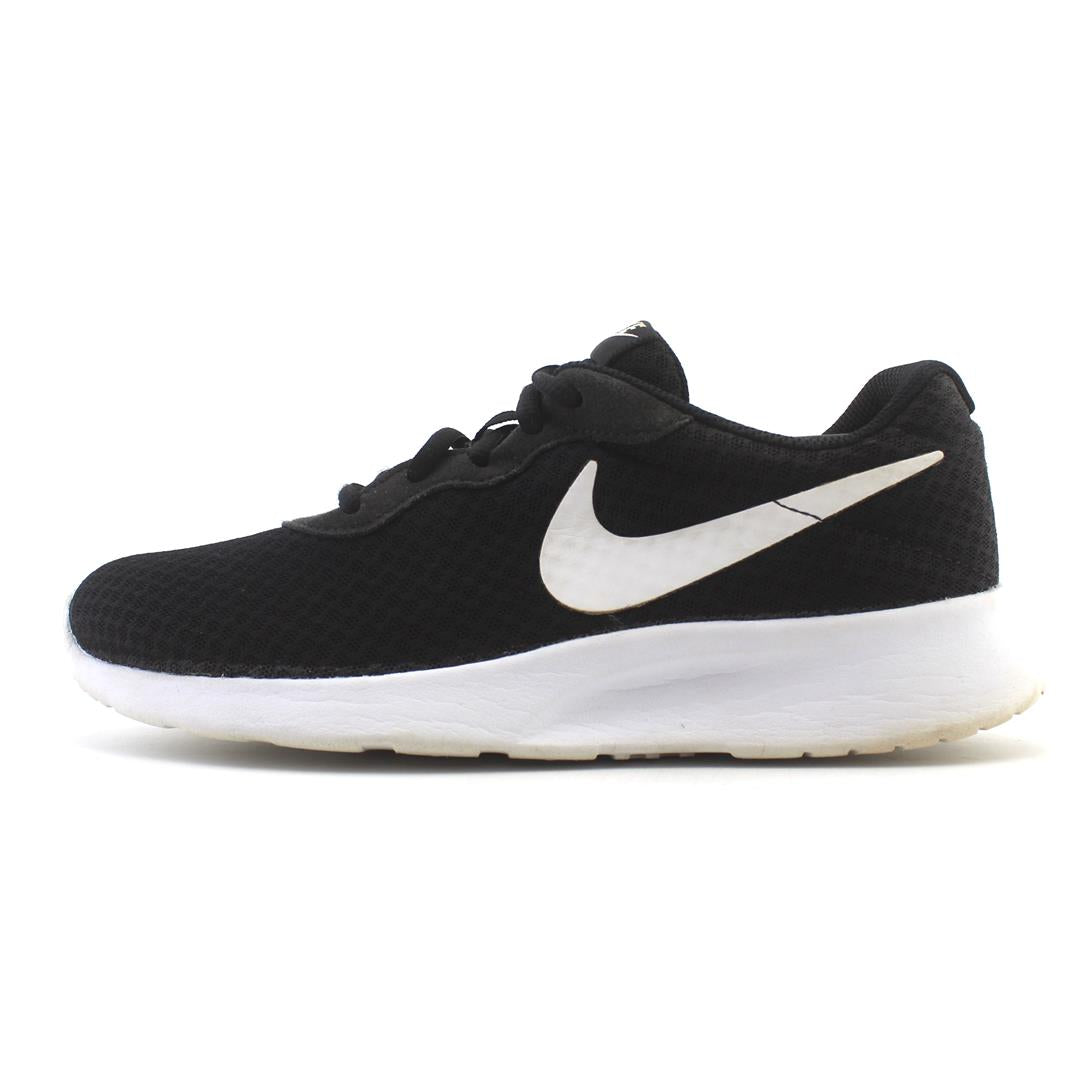 NIKE TANJUN