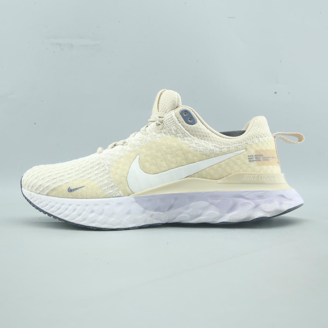 NIKE REACT INFINITY 3