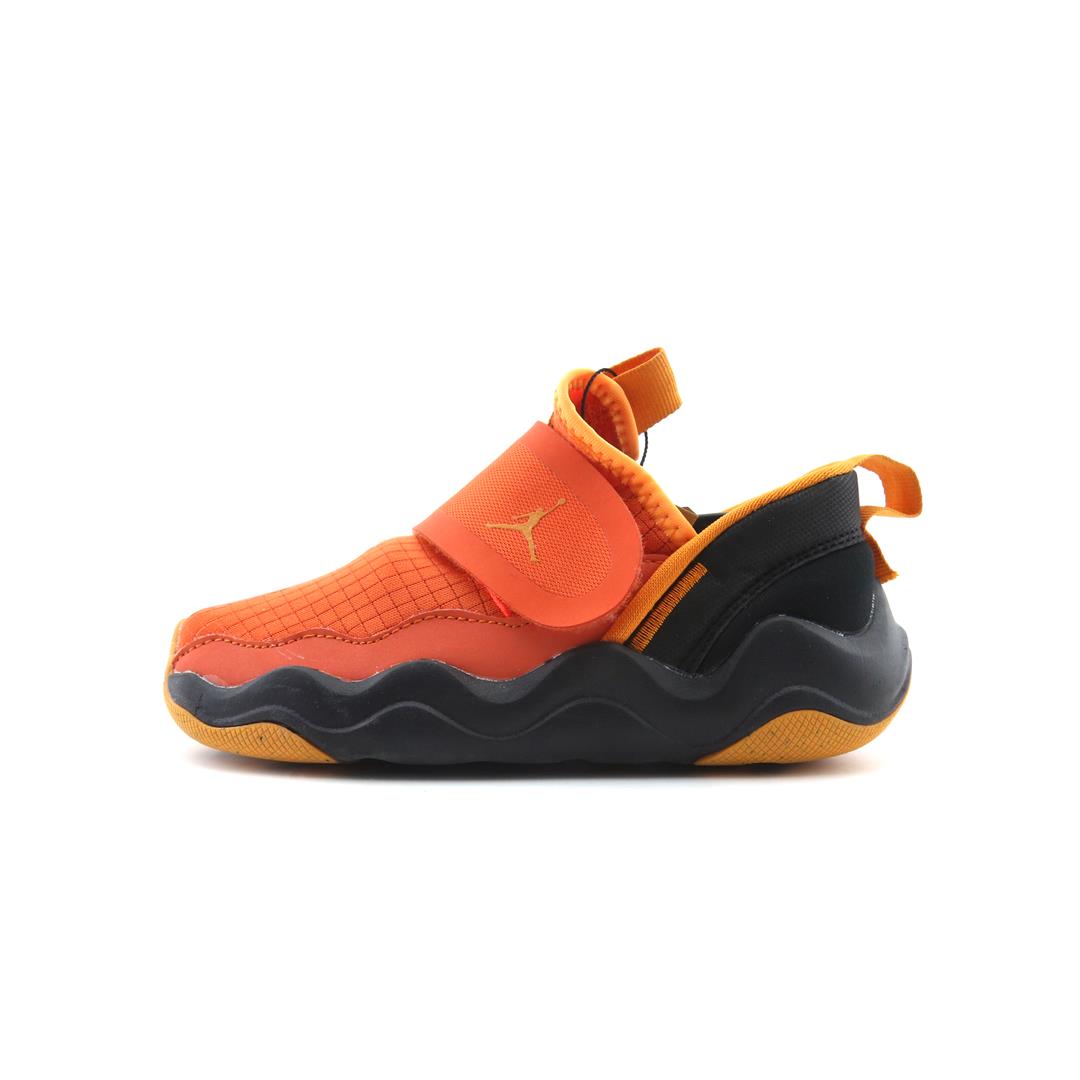 JORDAN 23/7