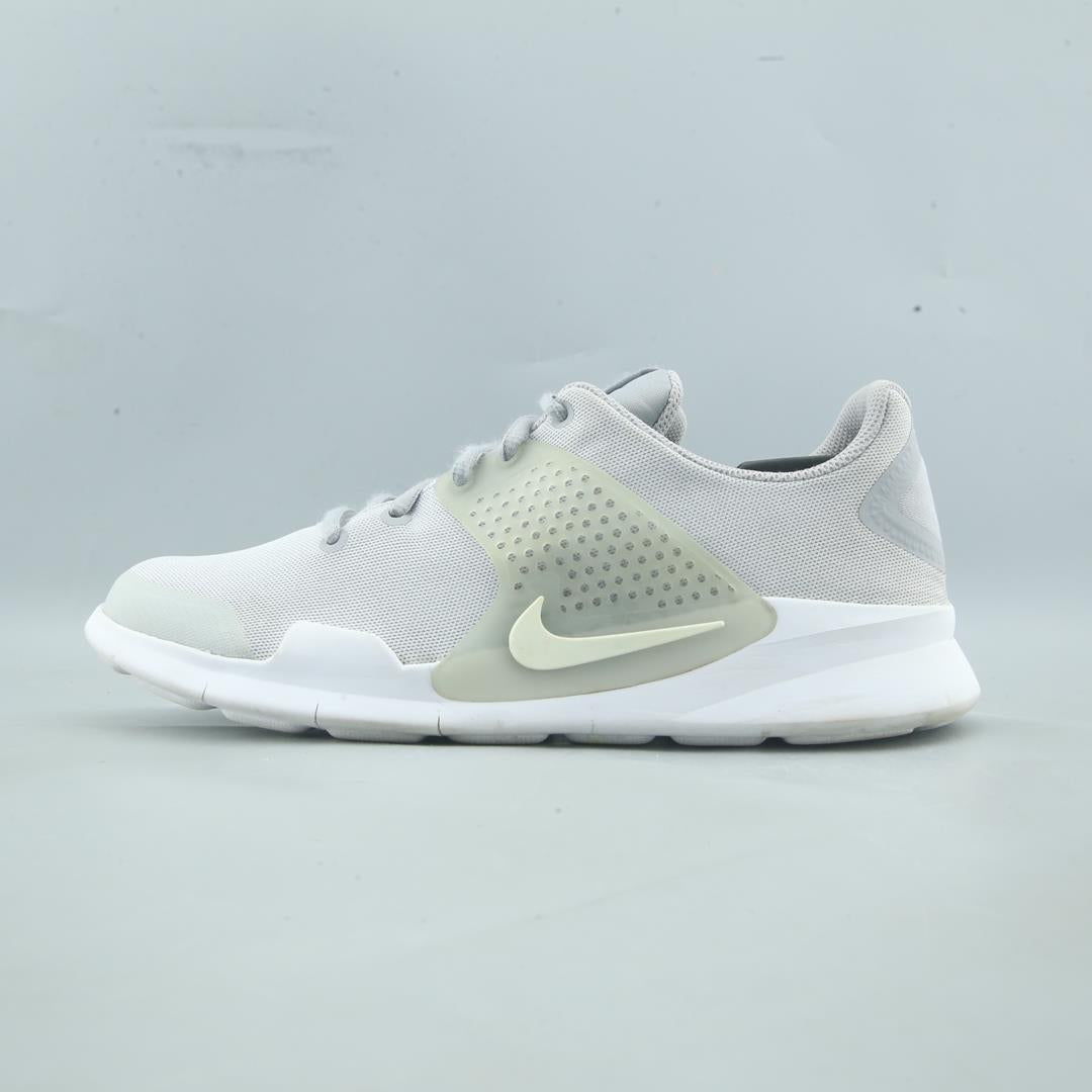 NIKE ARROWZ