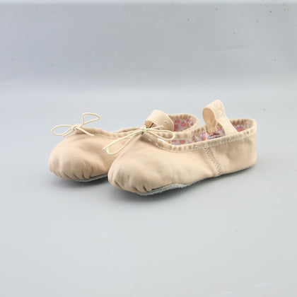 CAPEZIO .