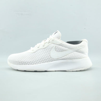 NIKE TANJUN