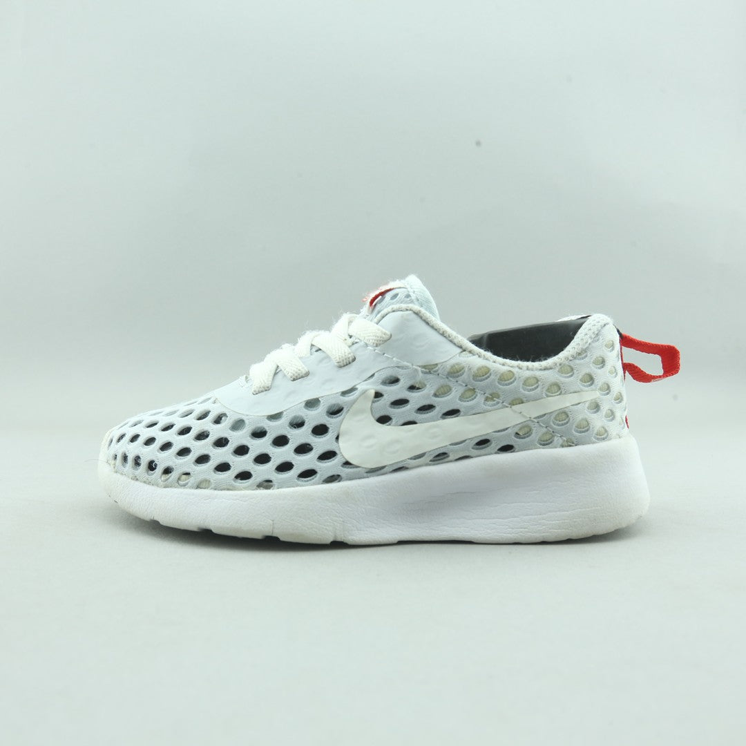 NIKE TANJUN