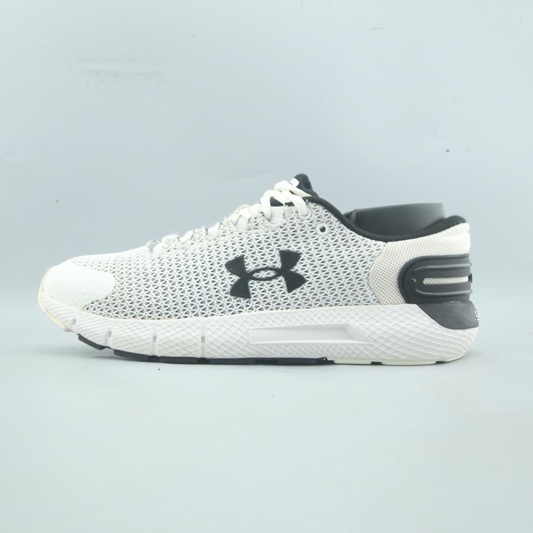 UNDER ARMOUR CHARGED ROGUE 2.5