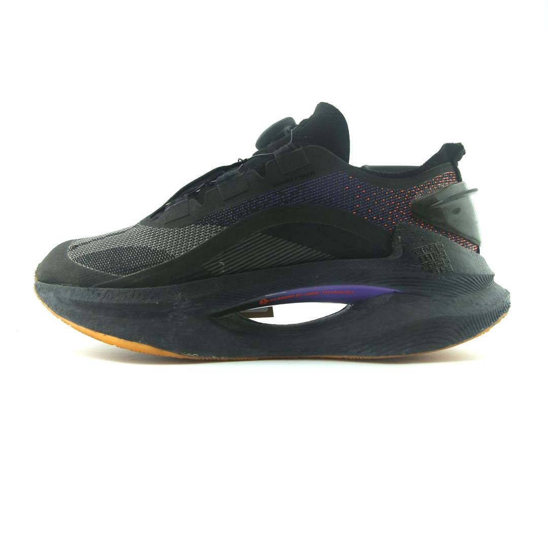 LI-NING ESSENTIAL