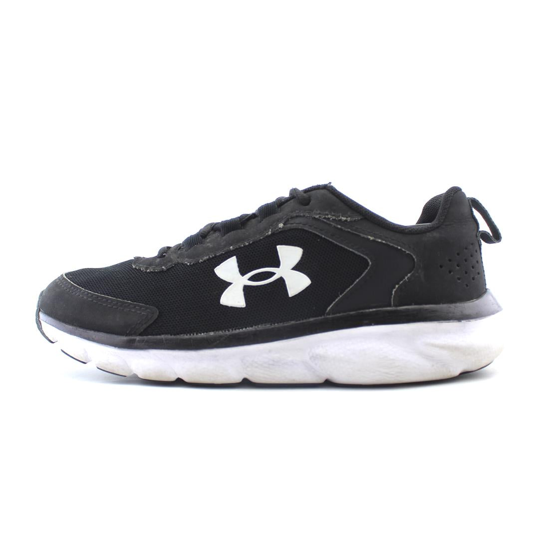 UNDER ARMOUR BGS ASSERT 9