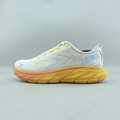 HOKA ONE ONE ARAHI 6