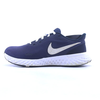 NIKE REVOLUTION 5