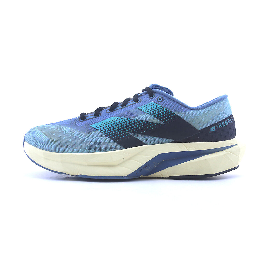 NEW BALANCE FUELCELL REBEL V4