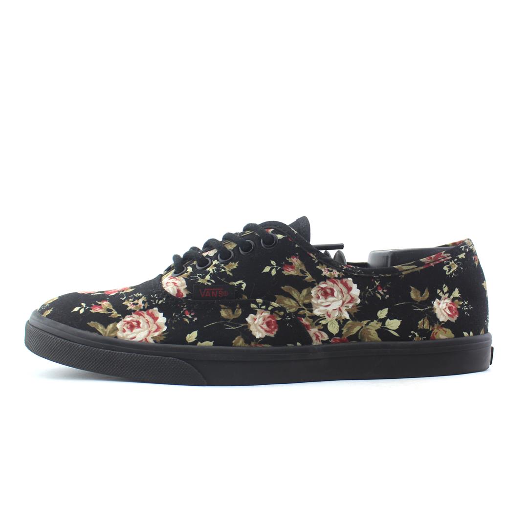 VANS AUTHENTIC
