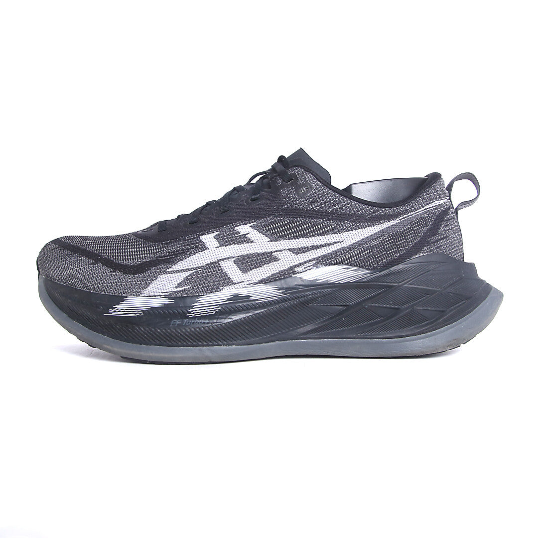 ASICS SUPERBLAST