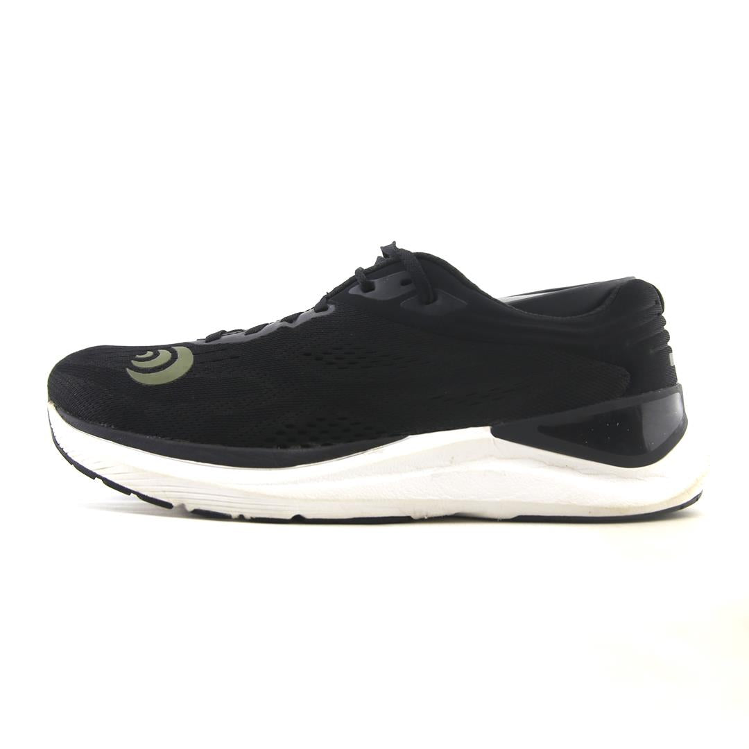 TOPO ATHLETIC ULTRAFLY 3