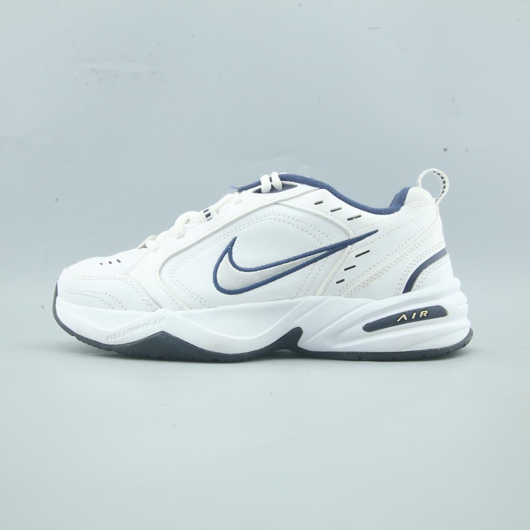NIKE AIR MONARCH IV