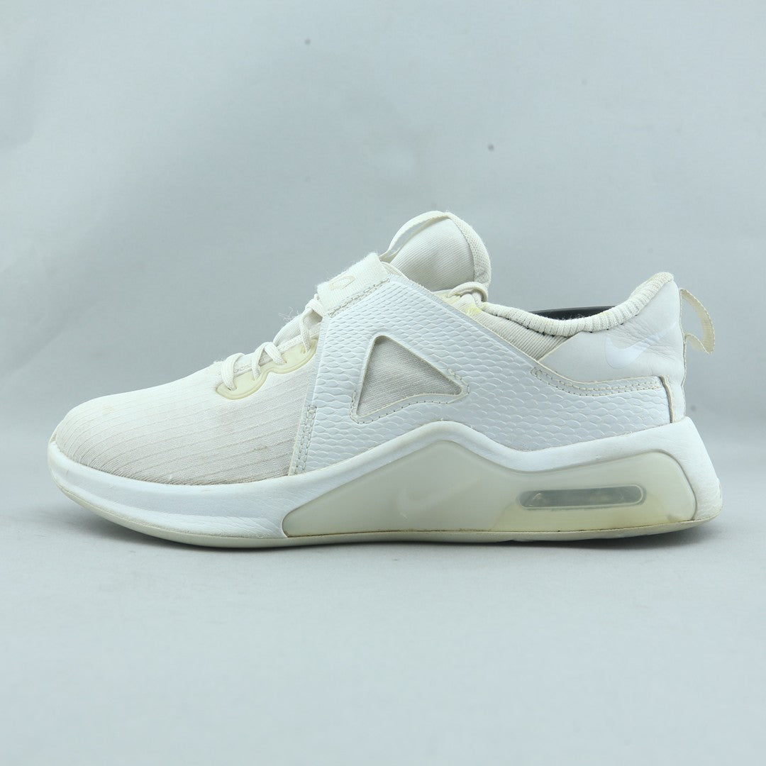 NIKE AIR MAX BELLA TR 5
