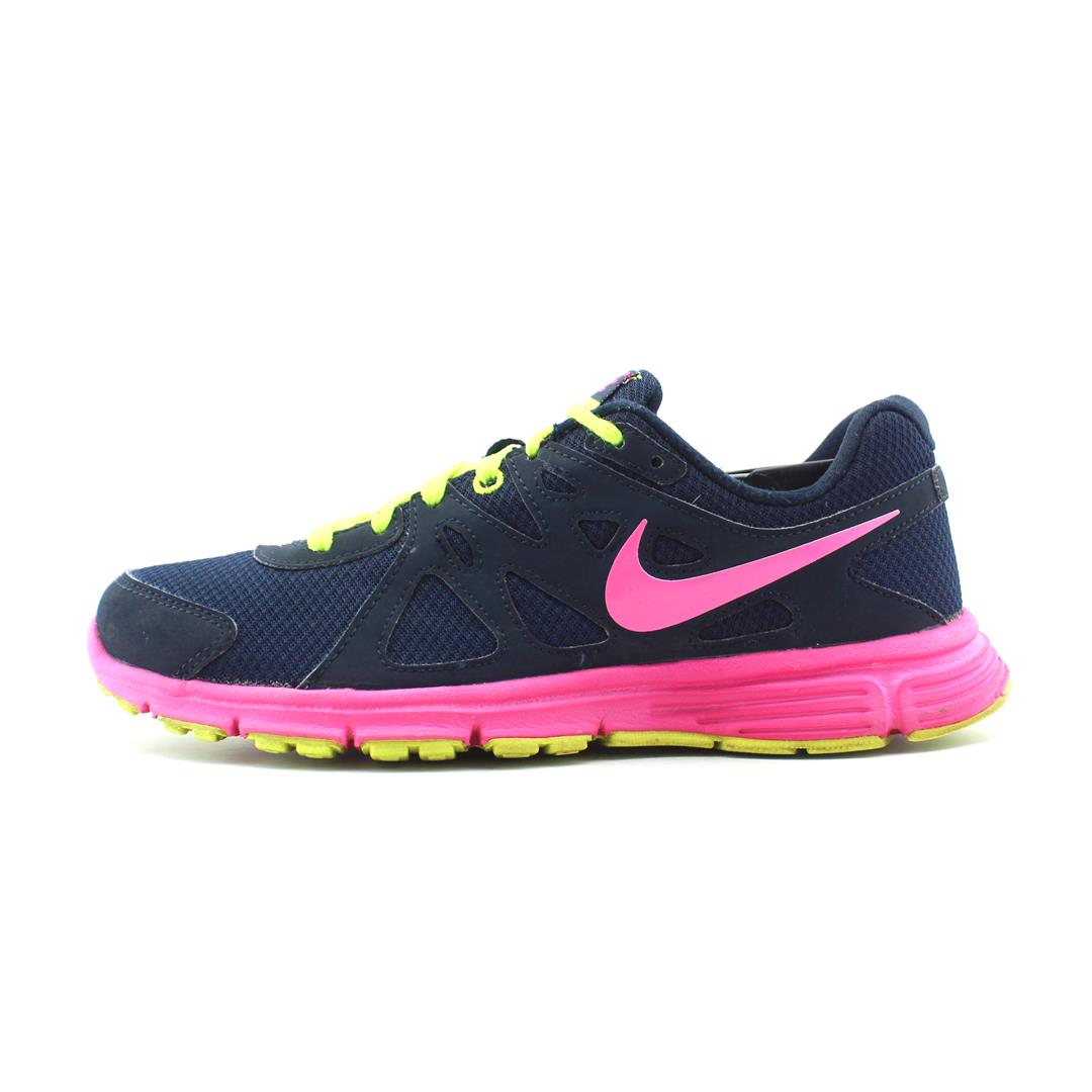 NIKE REVOLUTION 2