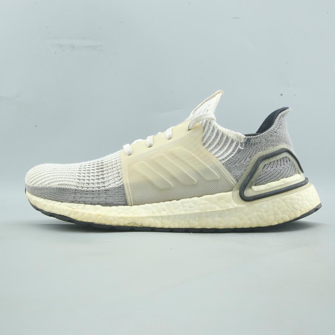 ADIDAS ULTRABOOST 19