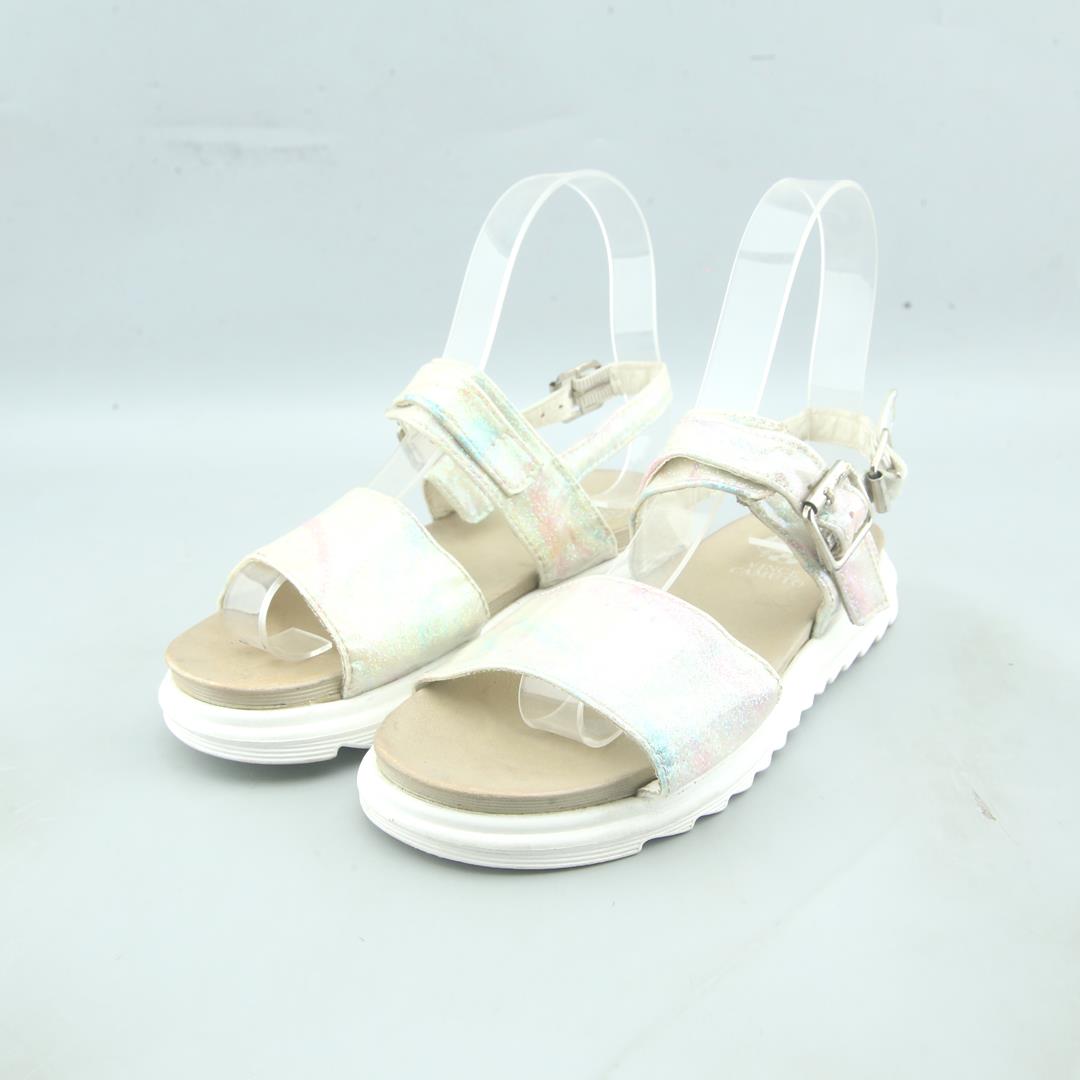 VINCE CAMUTO .