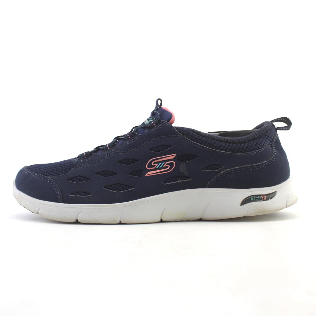 SKECHERS ARCHFIT