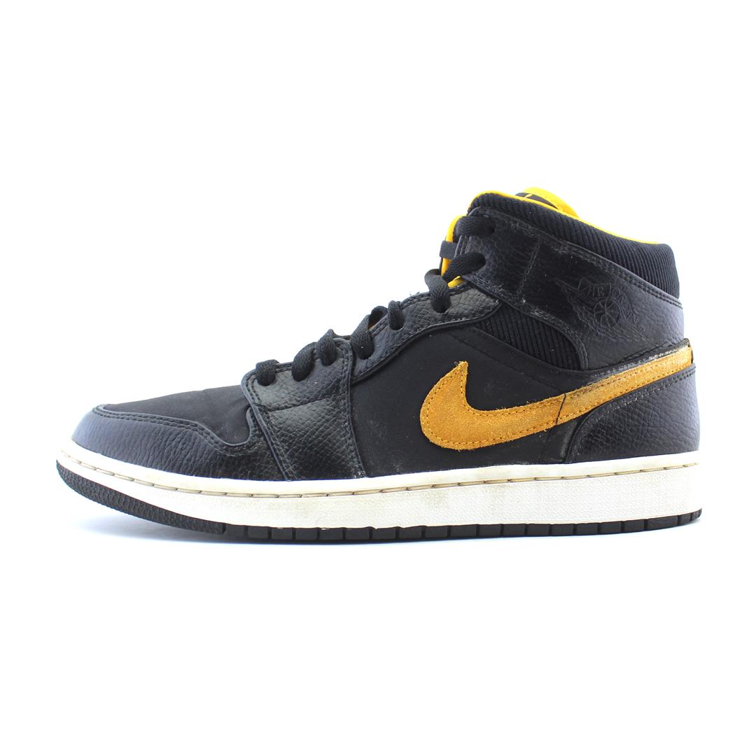 NIKE JORDAN 1 MID