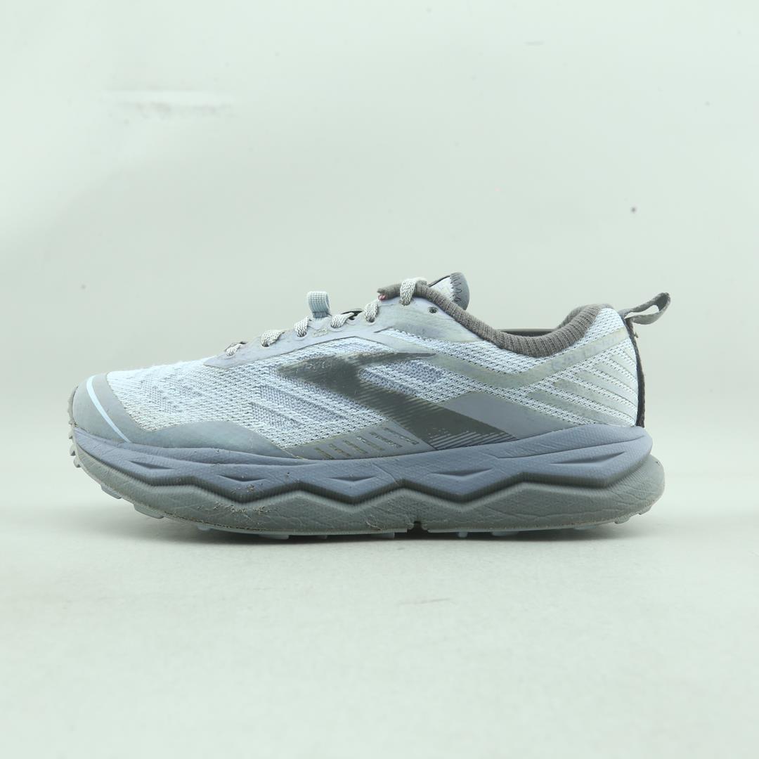 BROOKS CALDERA 4