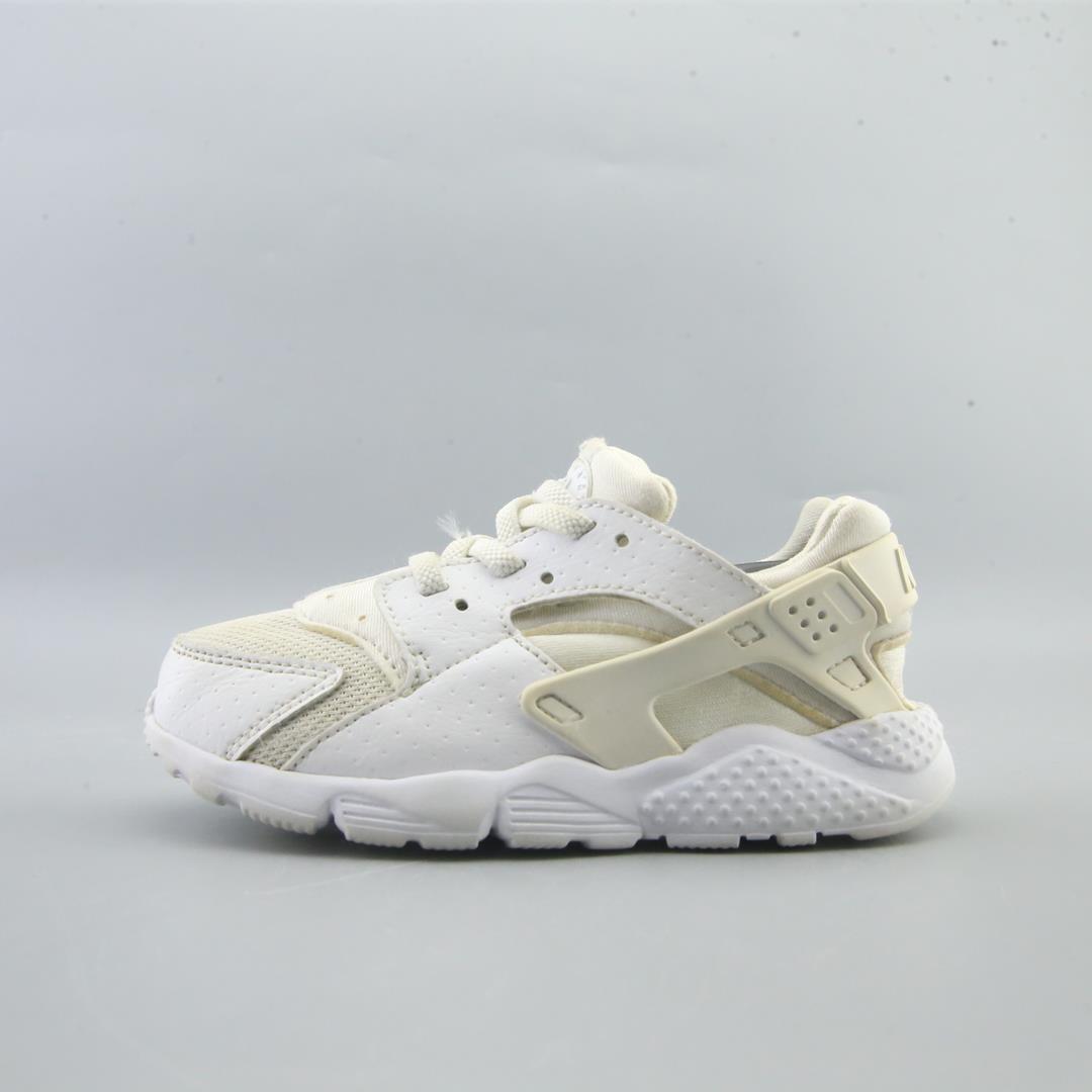 NIKE HUARACHE RUN