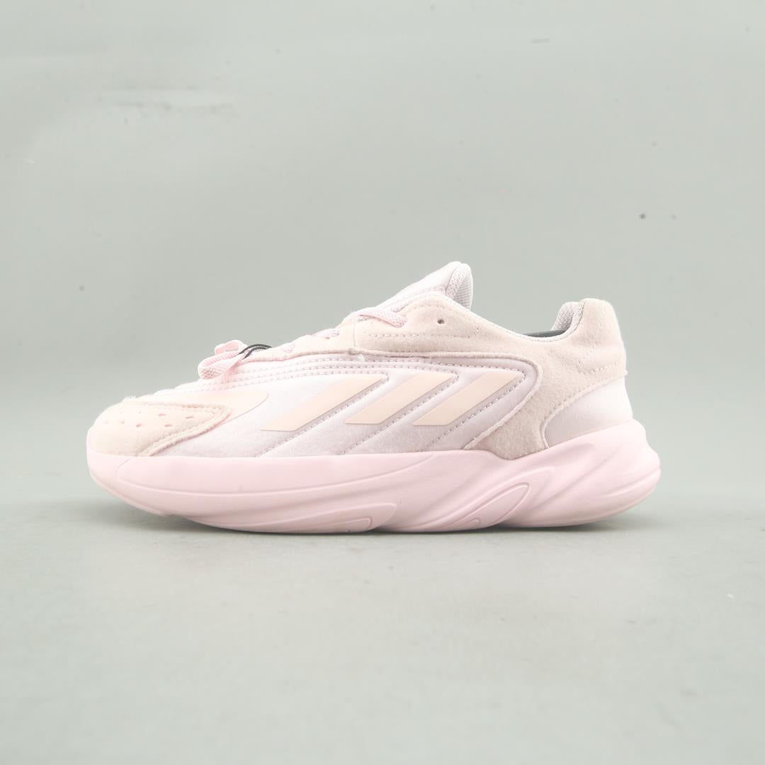 ADIDAS OZELIA