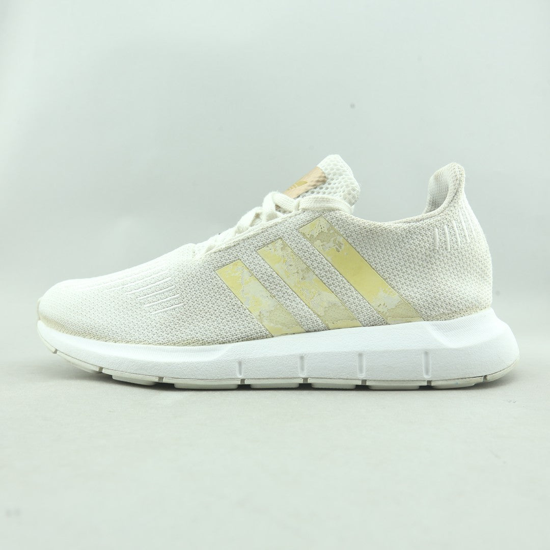 ADIDAS SWIFT RUN
