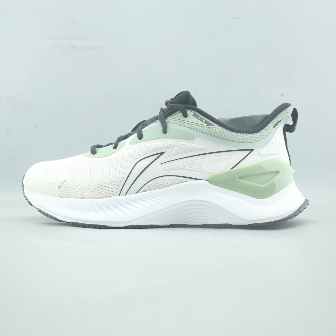 LI-NING YUEYING 3.0