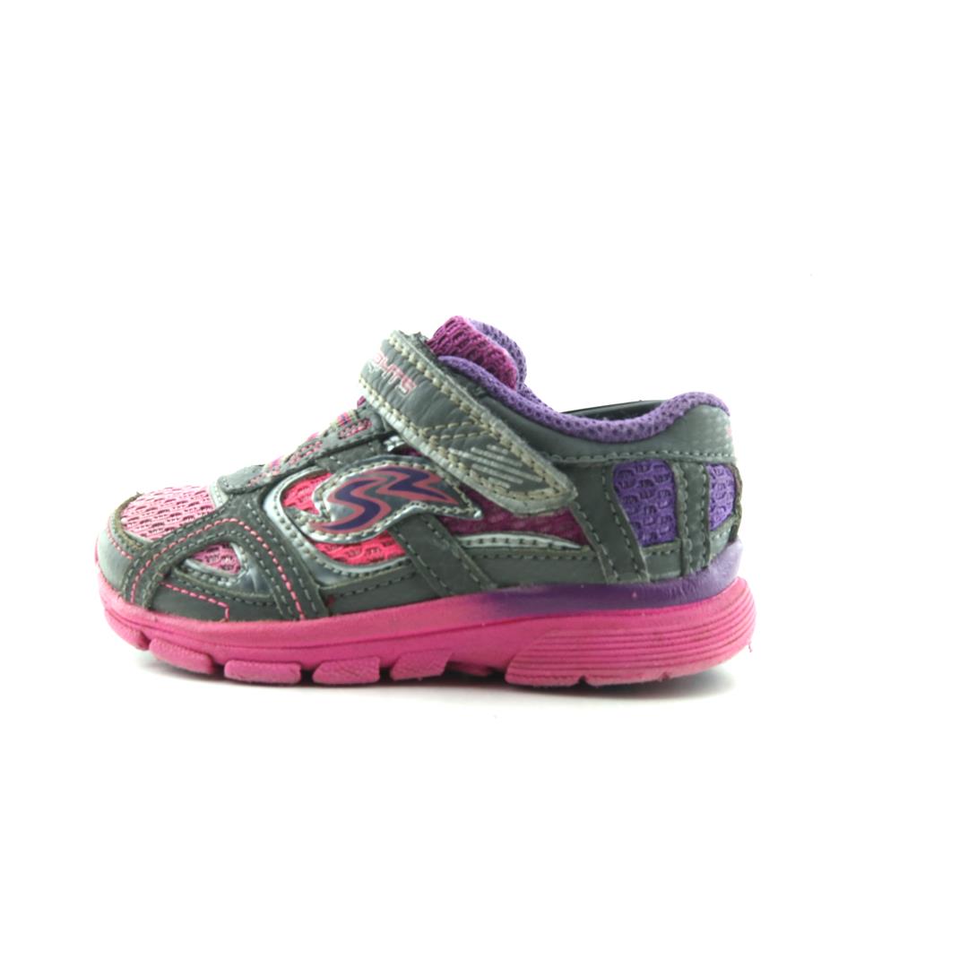 STRIDE RITE .