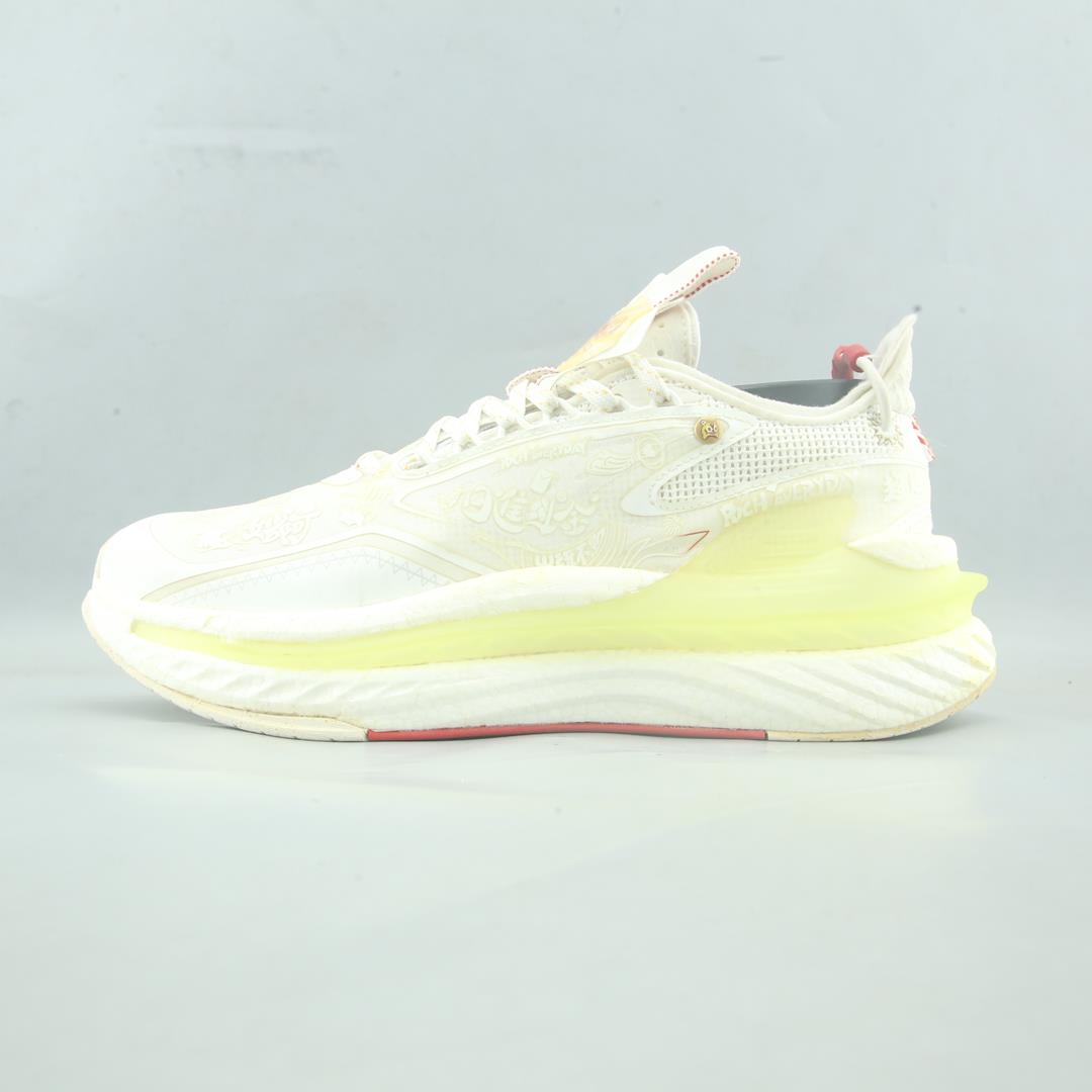 LI-NING BEYOND 6