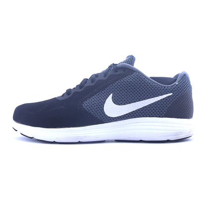 NIKE  REVOLUTION 3
