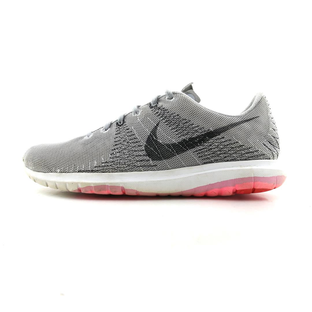 NIKE FLEX FURY