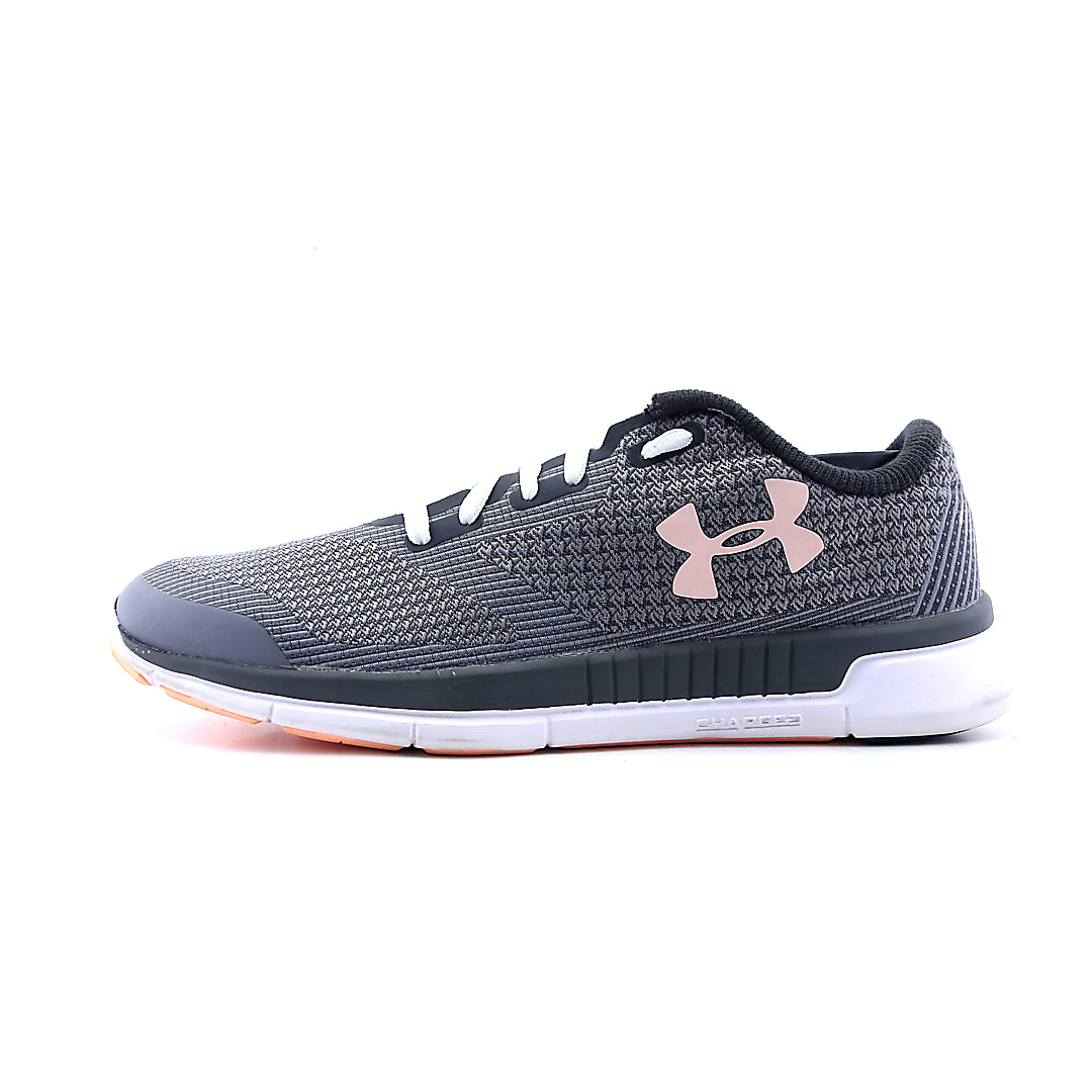 UNDER ARMOUR  CHARGED LIGHTNING