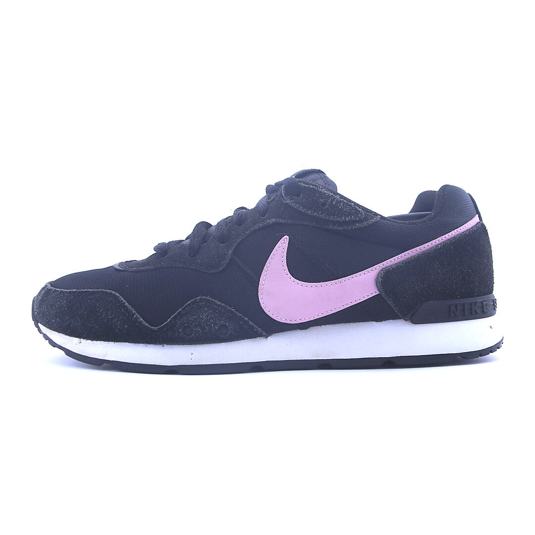 NIKE VENTURE RUNNER