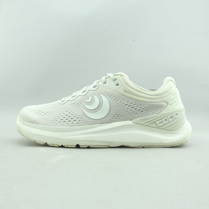TOPO ATHLETIC ULTRAFLY 4