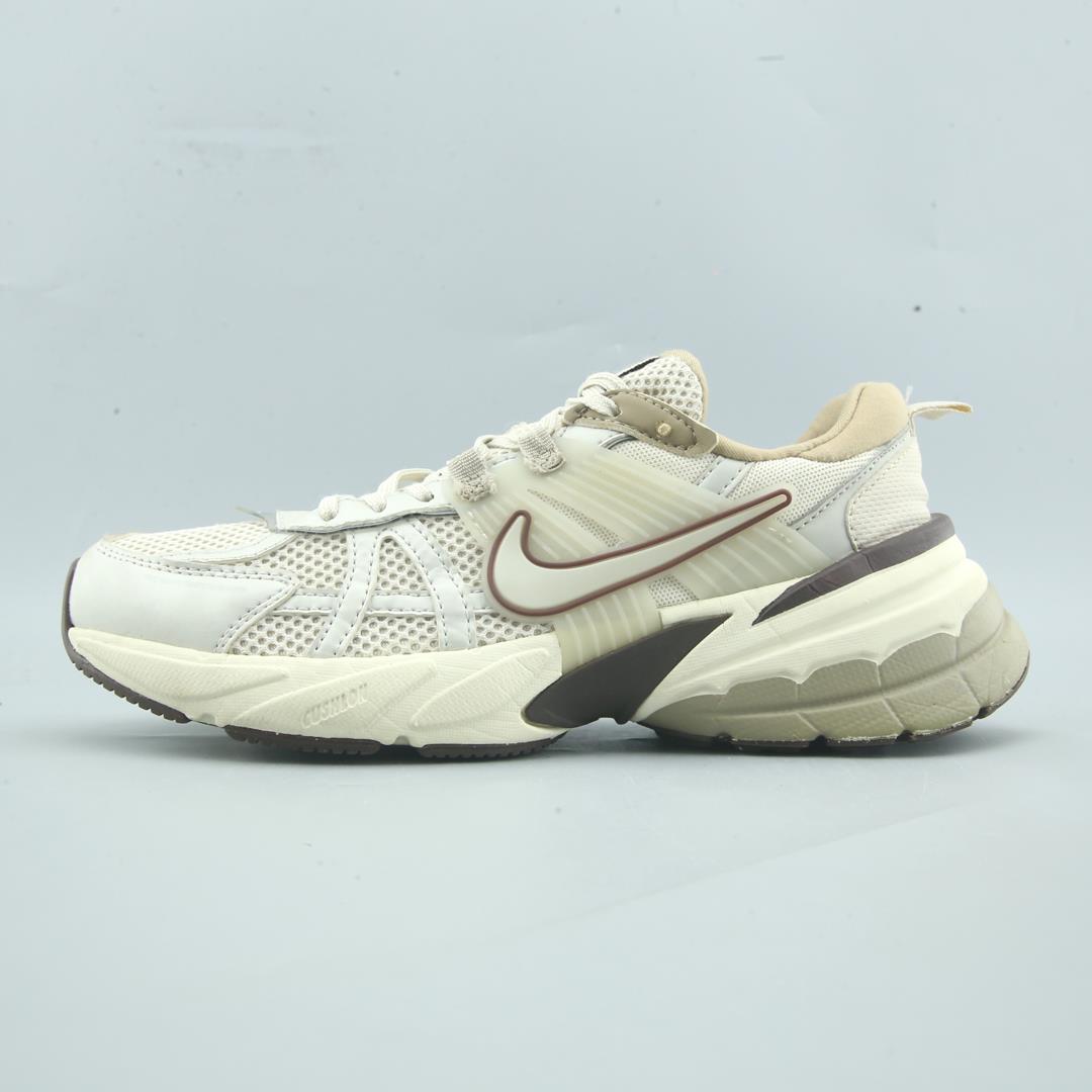 NIKE  V2K RUN