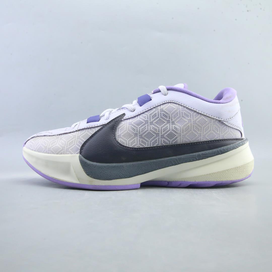 NIKE ZOOM FREAK 5