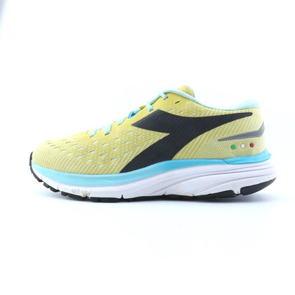 DIADORA MYTHOS BLUSHIELD 6