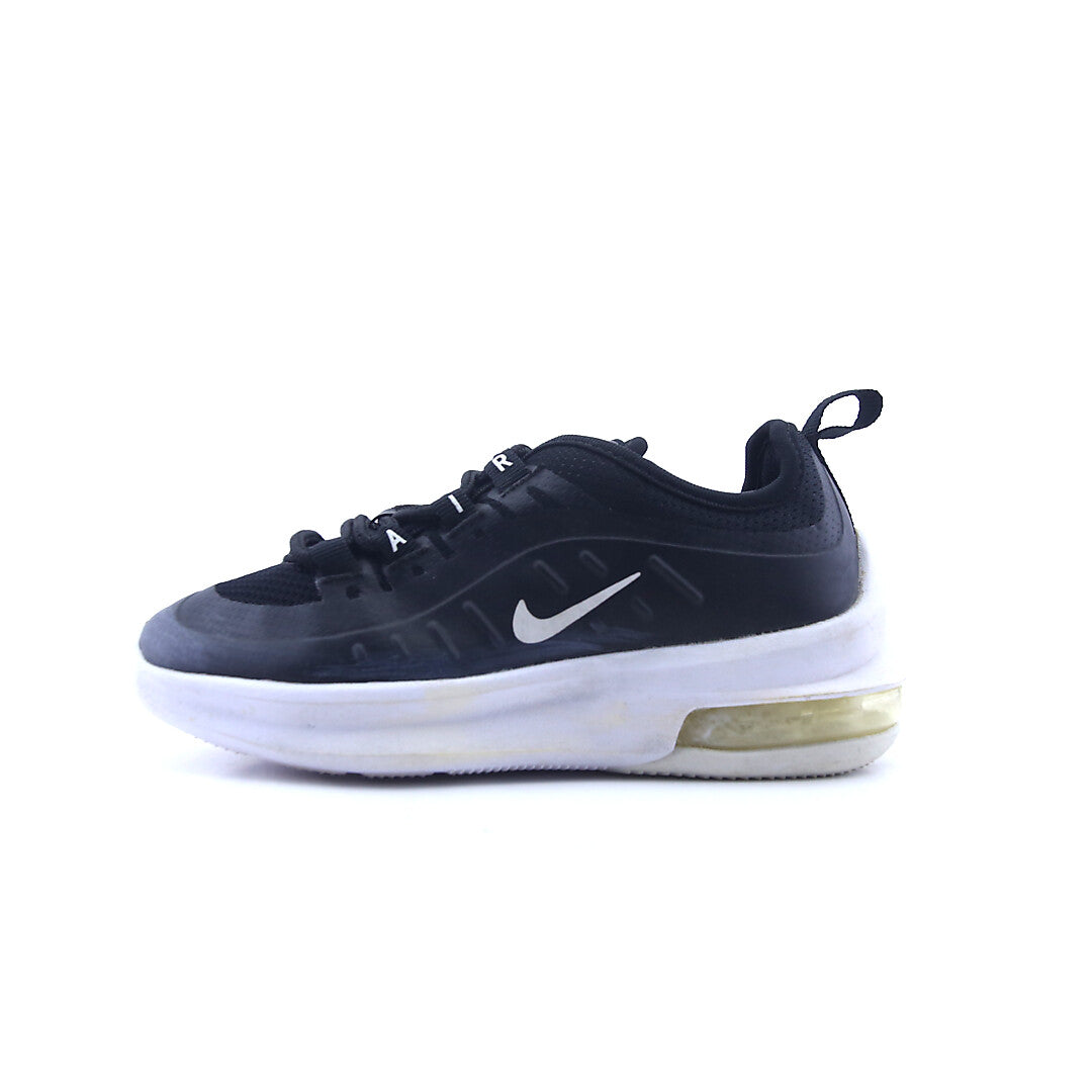 NIKE AIR MAX AXIS