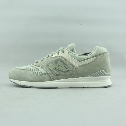NEW BALANCE 697