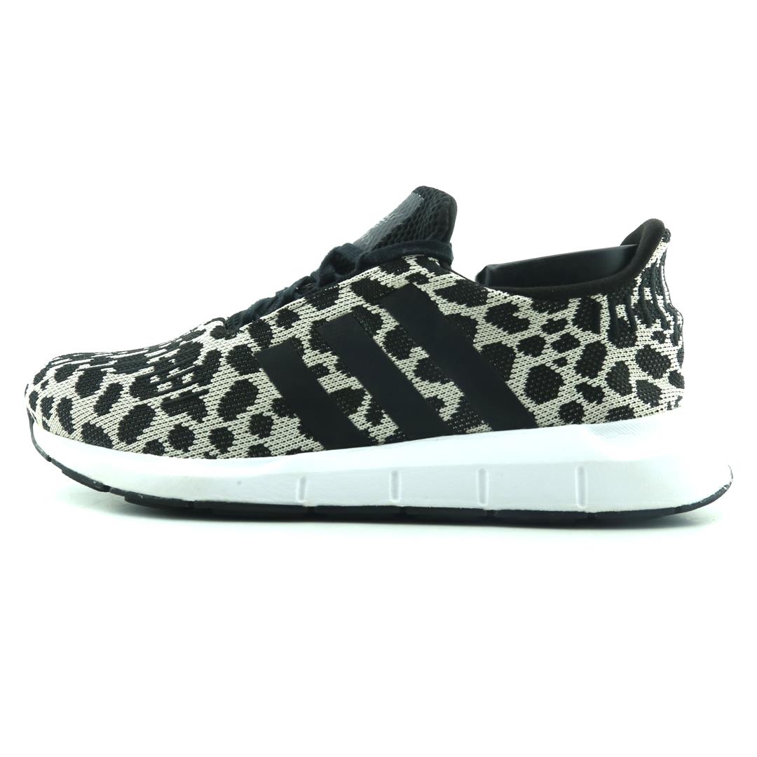 ADIDAS SWIFT RUN