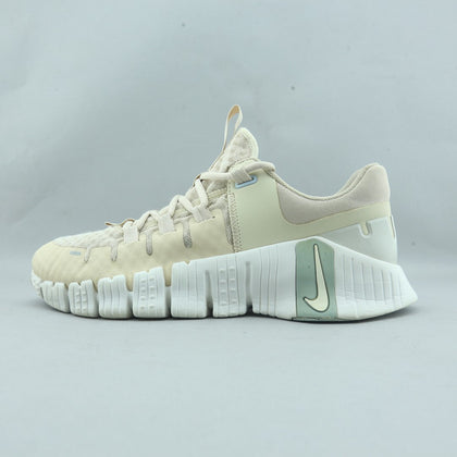 NIKE  FREE METCON 5